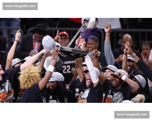 阿贾创 WNBA 历史!三次 25+15+5 成第一人 阿贾创 WNBA 历史!三次 25+15+5 成第一人