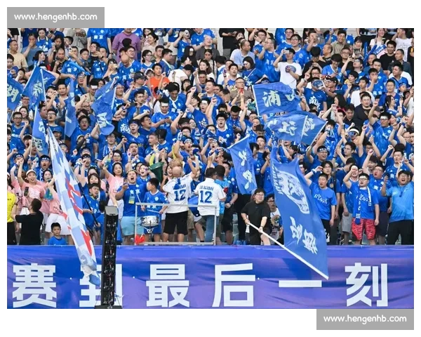 苏超球迷净场行动：文明观赛新标杆